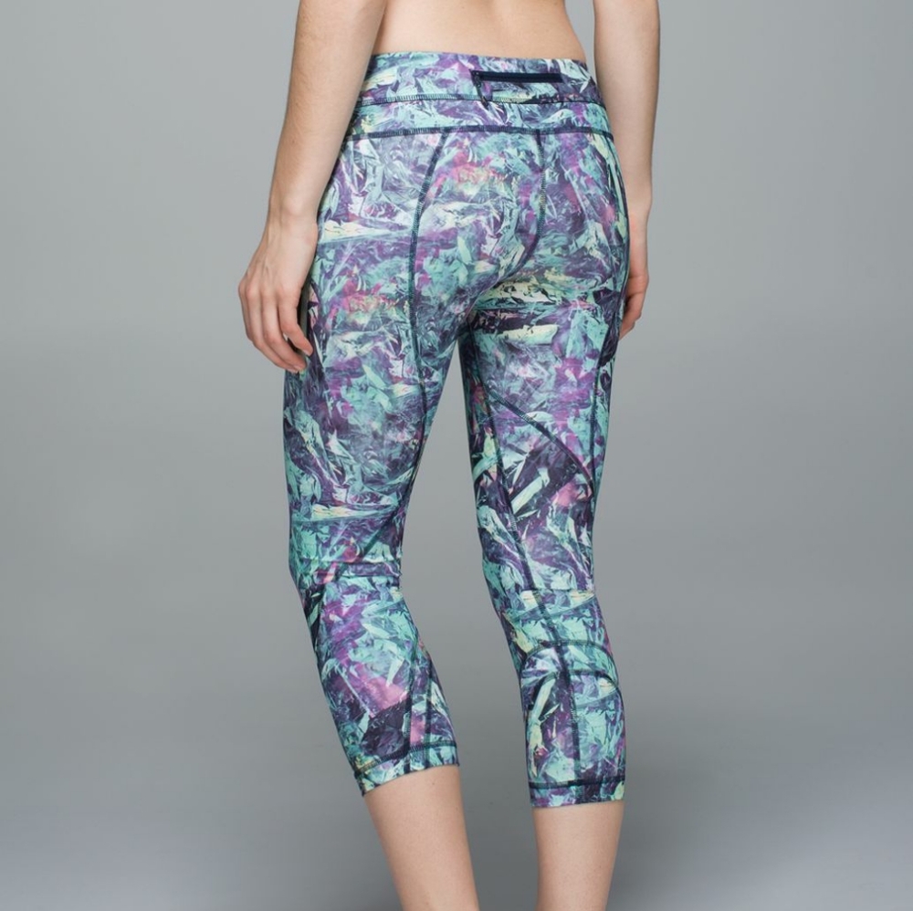 🍋 Lululemon Run Inspire Crop II